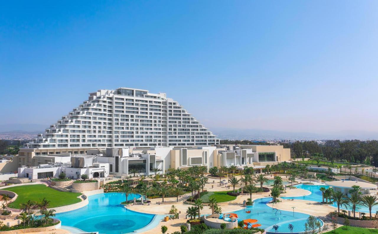 City Of Dreams Mediterranean - Integrated Resort, Casino & Entertainment Лимасол Екстериор снимка Hilton Sharm El Sheikh Resort