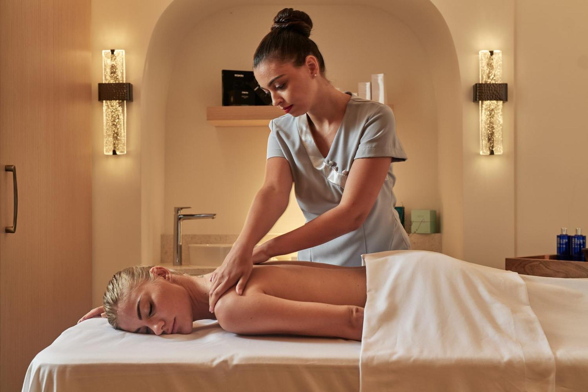 City Of Dreams Mediterranean - Integrated Resort, Casino & Entertainment Лимасол Екстериор снимка Massage