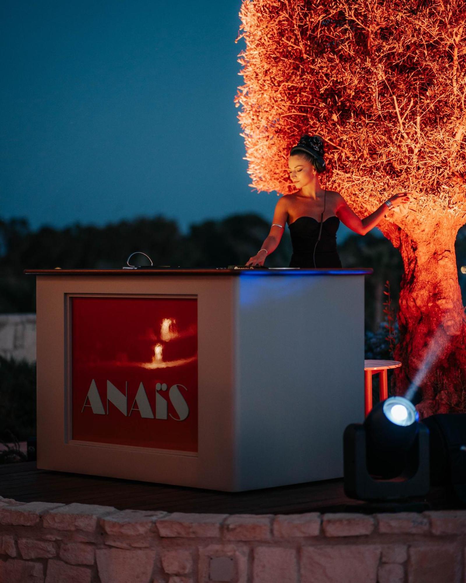 City Of Dreams Mediterranean - Integrated Resort, Casino & Entertainment Лимасол Екстериор снимка DJ at the 2019 edition