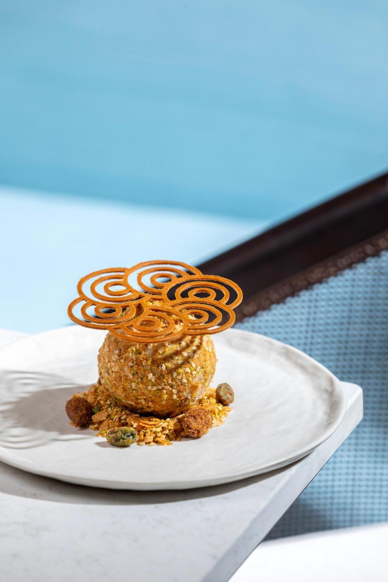City Of Dreams Mediterranean - Integrated Resort, Casino & Entertainment Лимасол Екстериор снимка A dessert