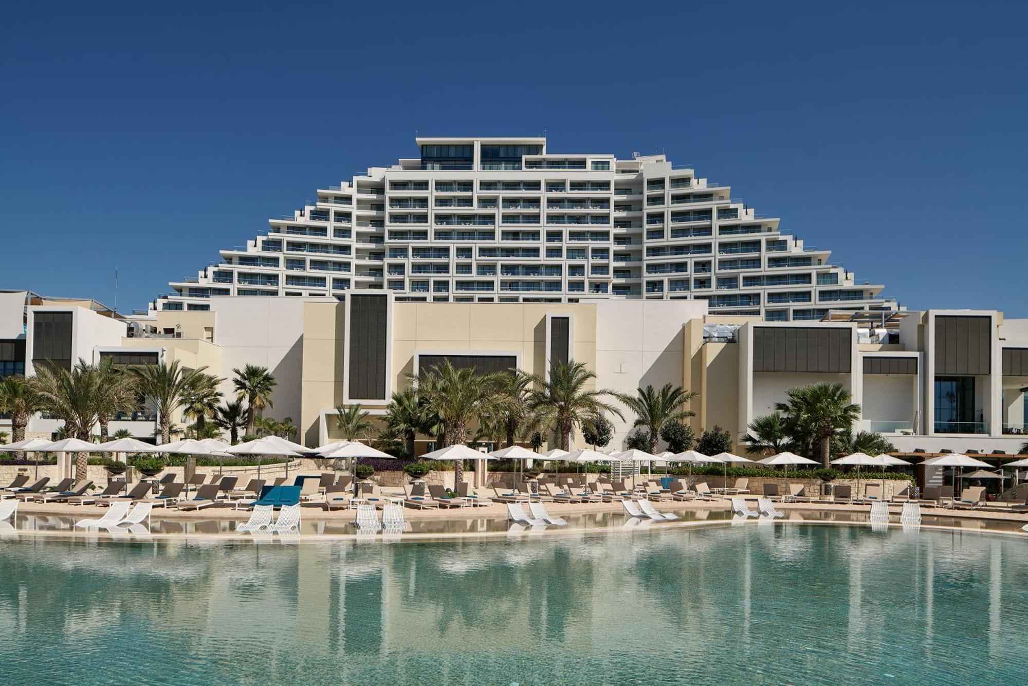 City Of Dreams Mediterranean - Integrated Resort, Casino & Entertainment Лимасол Екстериор снимка The Atlantis Hotel