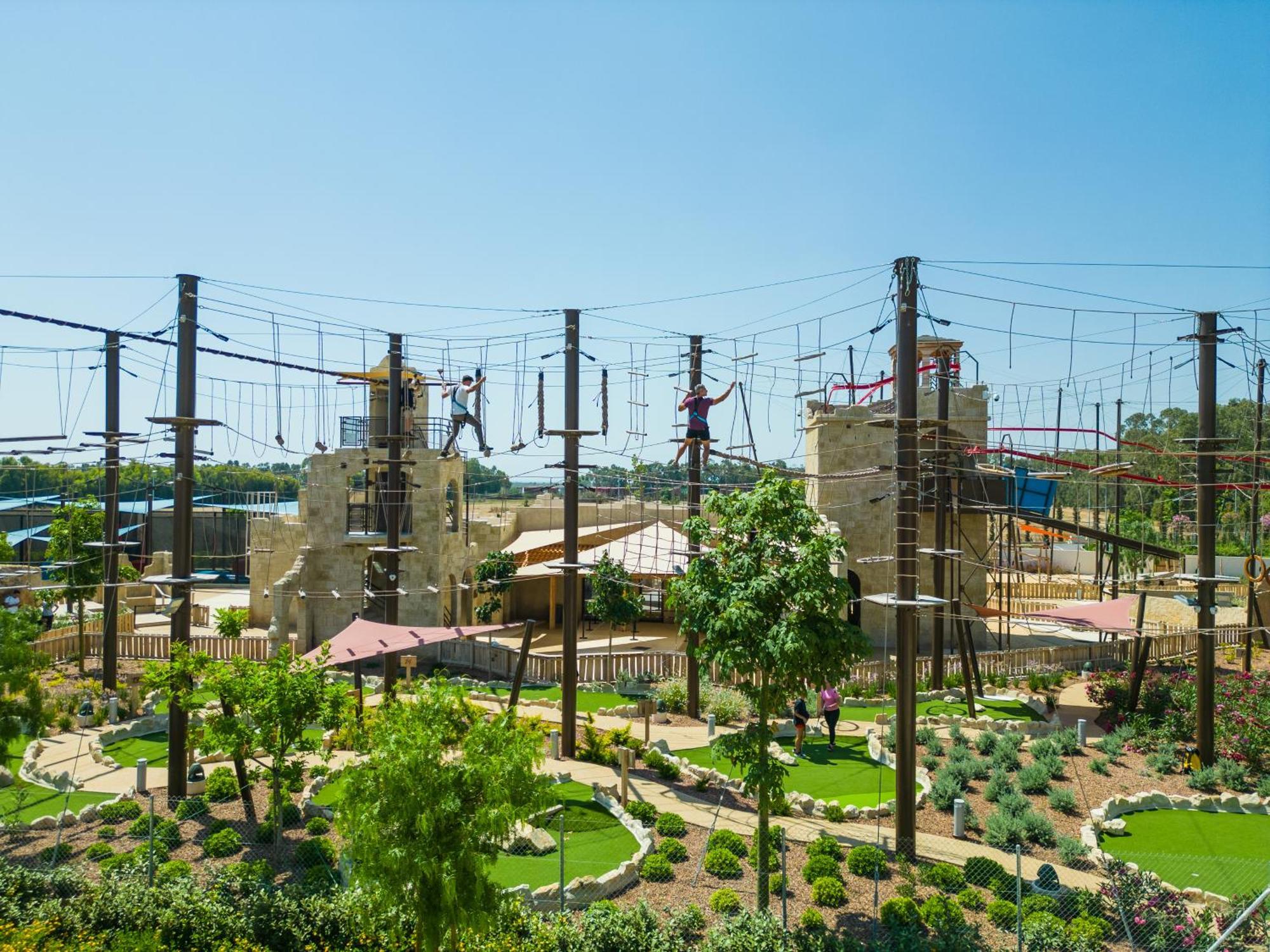 City Of Dreams Mediterranean - Integrated Resort, Casino & Entertainment Лимасол Екстериор снимка Adventure Park